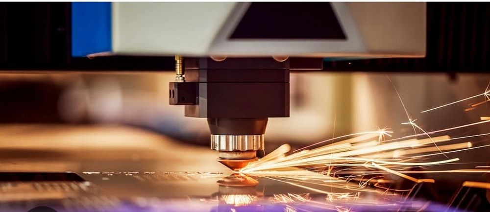 Високточна порізка металу на лазерному обладнанні та плазмі