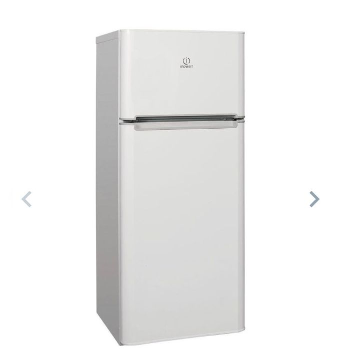 Холодильник Indesit