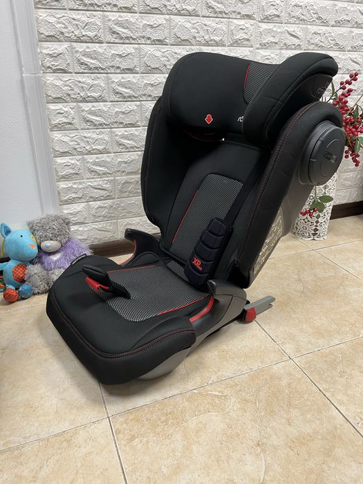 Автокрісло BRITAX ROMER KIDFIX 3 S Група 2/3 (15-36 кг) бустер