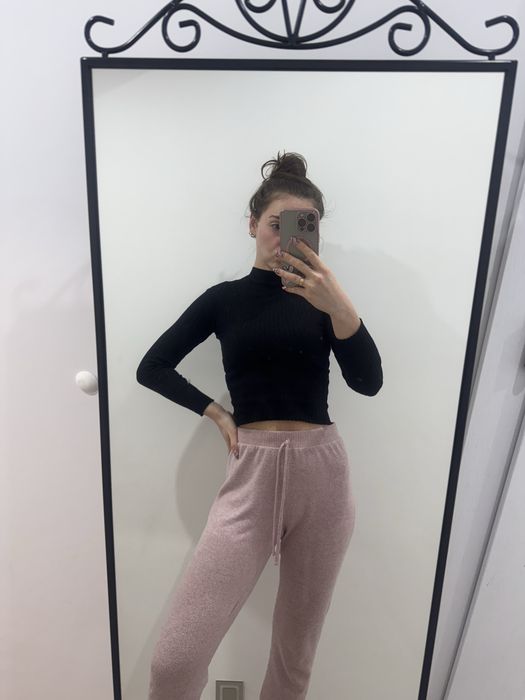 Sweterek bluzka czarna Bershka