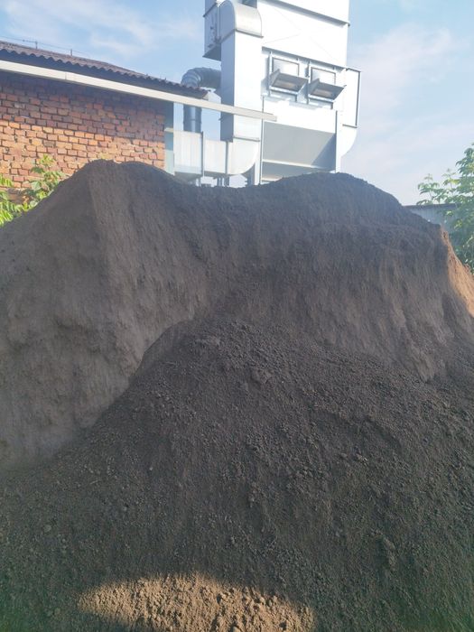 Ziemia ogrodowa, przesiewania (humus, czarnoziem, torf)