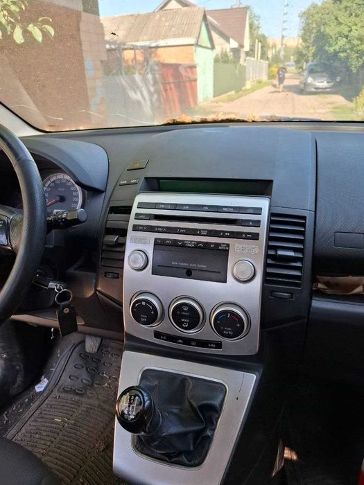 продам Mazda 5.