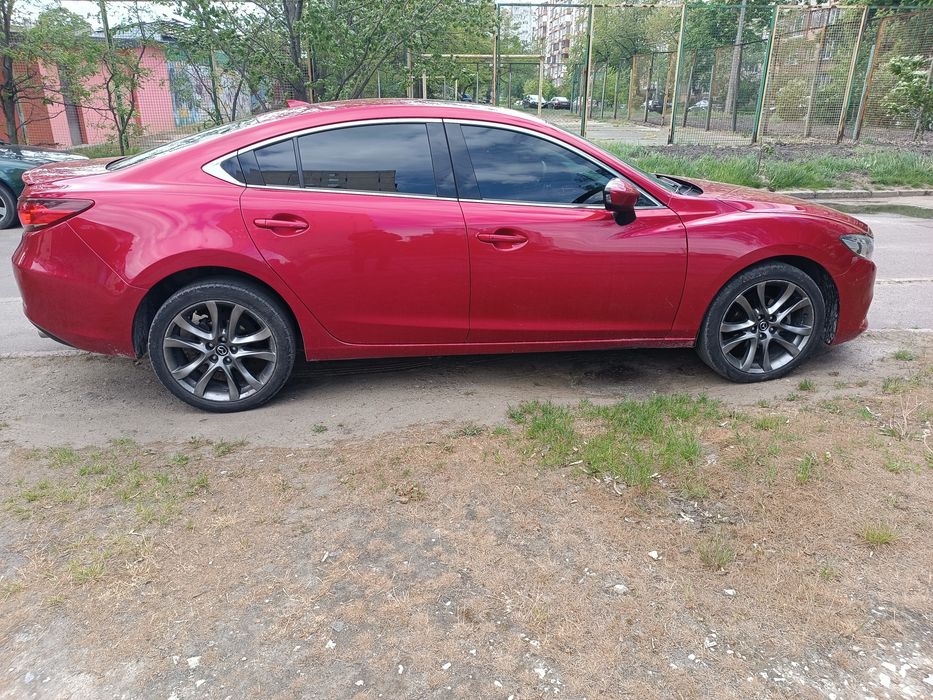 Продам свою машину. Mazda 6, 2,5 бензин, 2014 року.