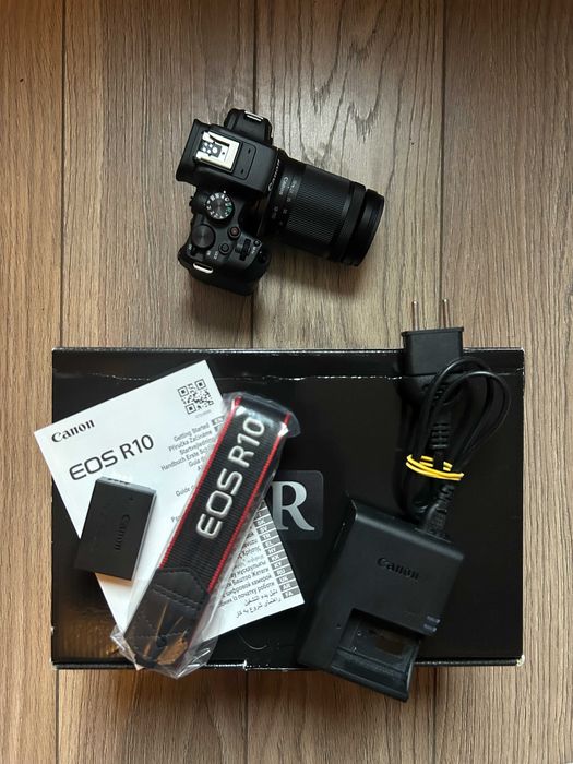 фотоапарат Canon EOS R10 Black Canon RF-S 18-150мм f/3.5-6.3 IS STM