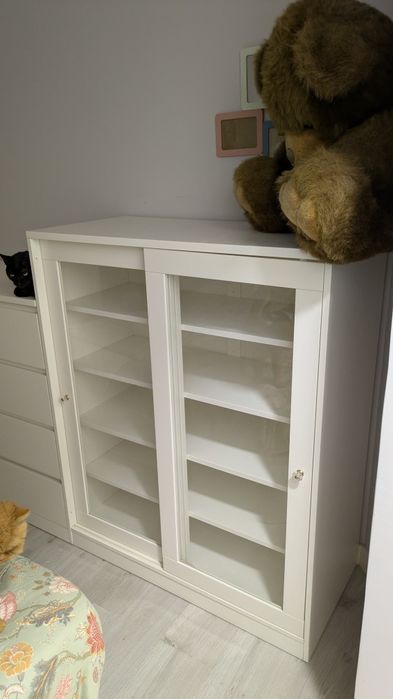 Armário/Vitrine IKEA SYVDE com portas em vidro – branco