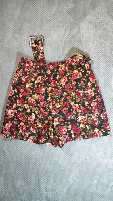 Saia-calção florido