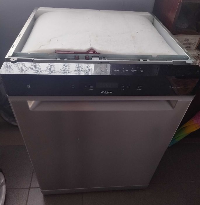 Zmywarka wolnostojąca Whirlpool