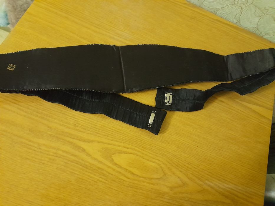 Пояс вышит пойетками , Индия.