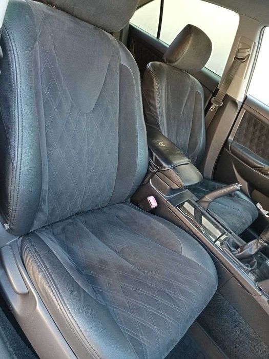 Продаю свій автомобіль Toyota camry