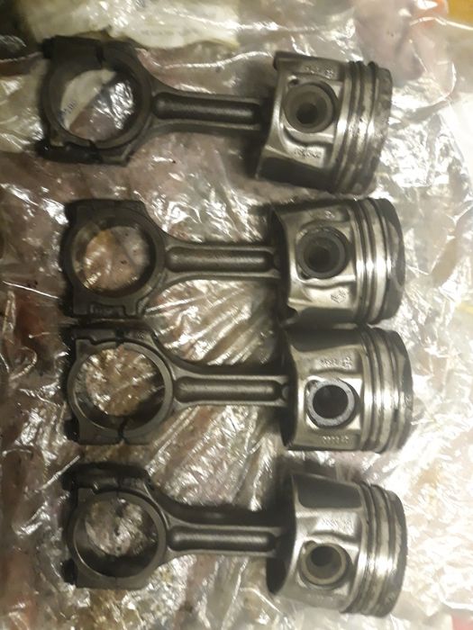 Zestaw tłoków renault trafic 1.6dci biturbo r9md450