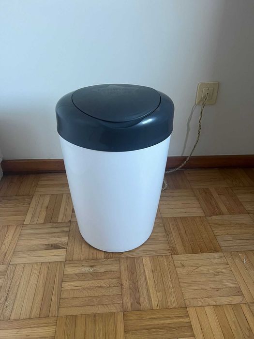 Contentor para fraldas Tommee tippee
