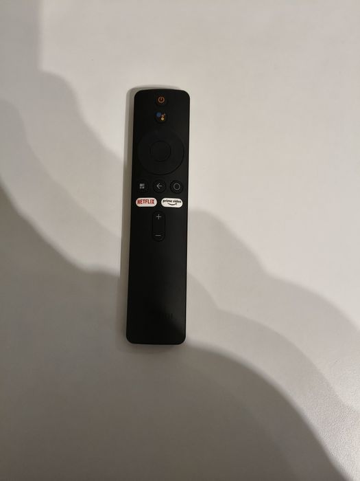 Adaptador Xiaomi para TVS não Smart com comando e fonte
