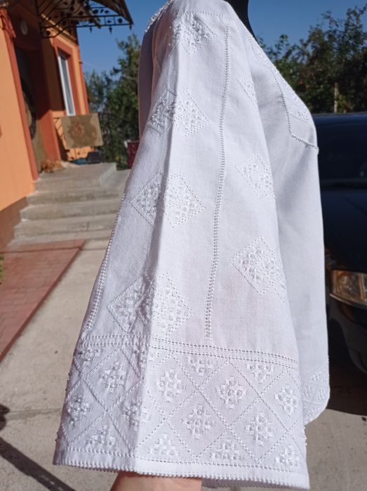 Вишита сорочка біла