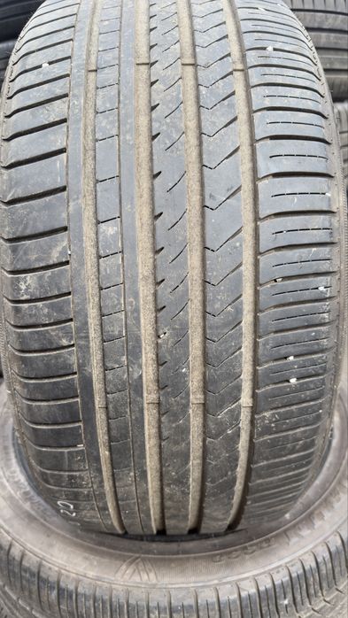 295/40/20  Winrun R330