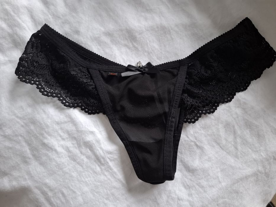 Nowe czarne Stringi majtki obsessive S