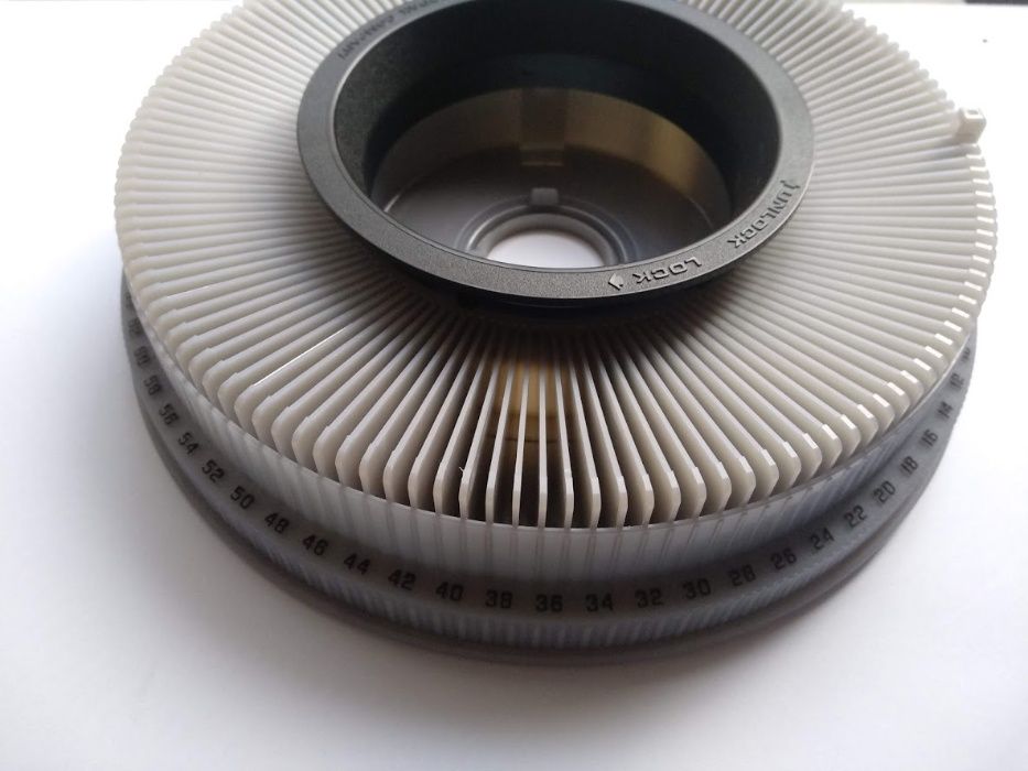 Kodak Carousel Transvue 140 slide tray