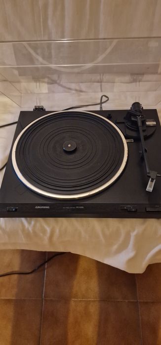 Gira discos Grundig PS 4300
