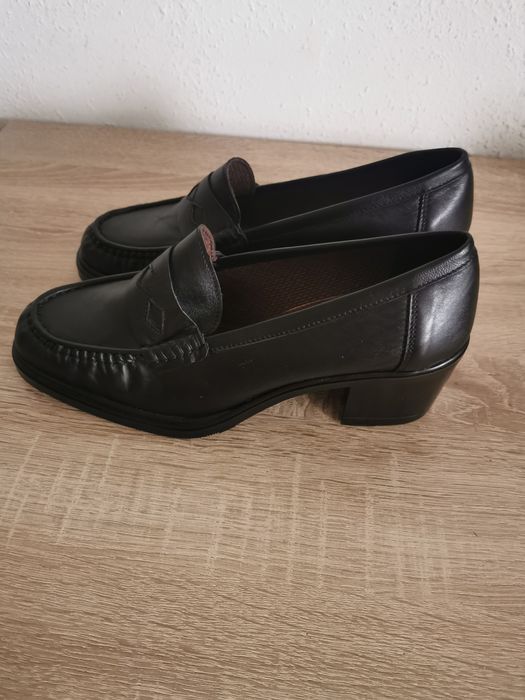 Mokasyny damskie ze skóry naturalnej rozmiar 41, okazja!