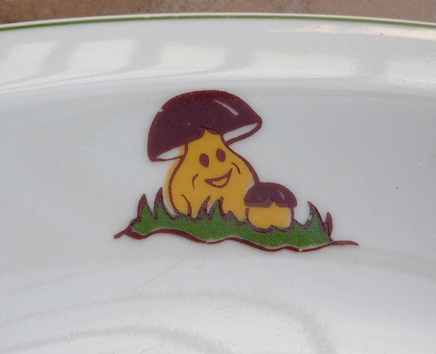 talerz dla dziecka - głęboki - Lubiana - porcelana dziecięca - PRL