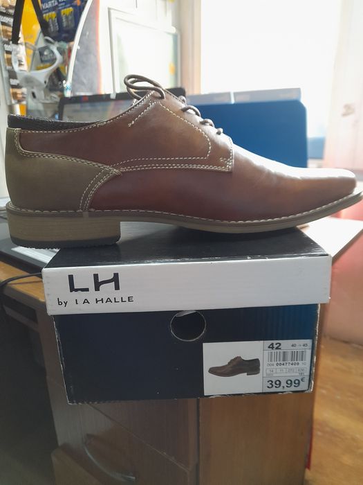 Черевики чоловічи,нові,розмір 42,шкірзам,якісний,придбанні у Фра