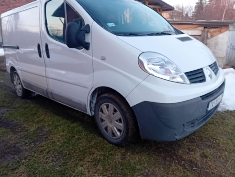 Renault TRAFIC  RENAULT TRAFIC 2012 R. CHŁODNIA przebieg 200 tyś.