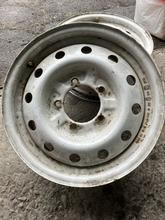 Диски УАЗ 5х139,7 r16  также подходят на газель Соболь