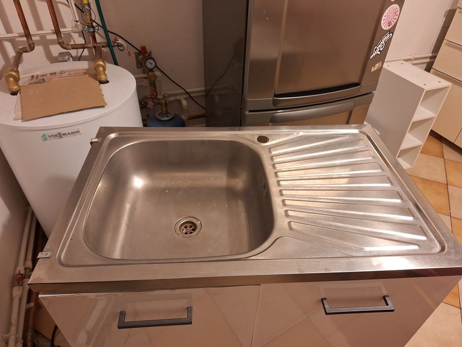 Zlewozmywak jednokomorowy z ociekaczem