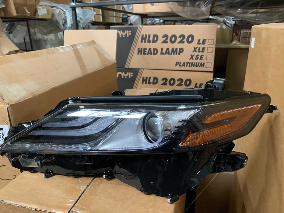 Toyota Camry 70 Фара левая ХSE 2021 2022 81150-06G30