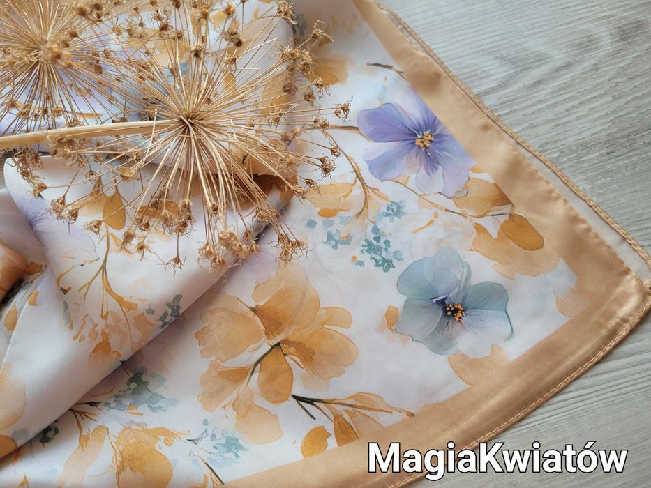 Apaszka beż i błękit