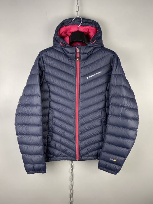 Жіночій пуховик куртка Peak Performance Pertex мікропуховк