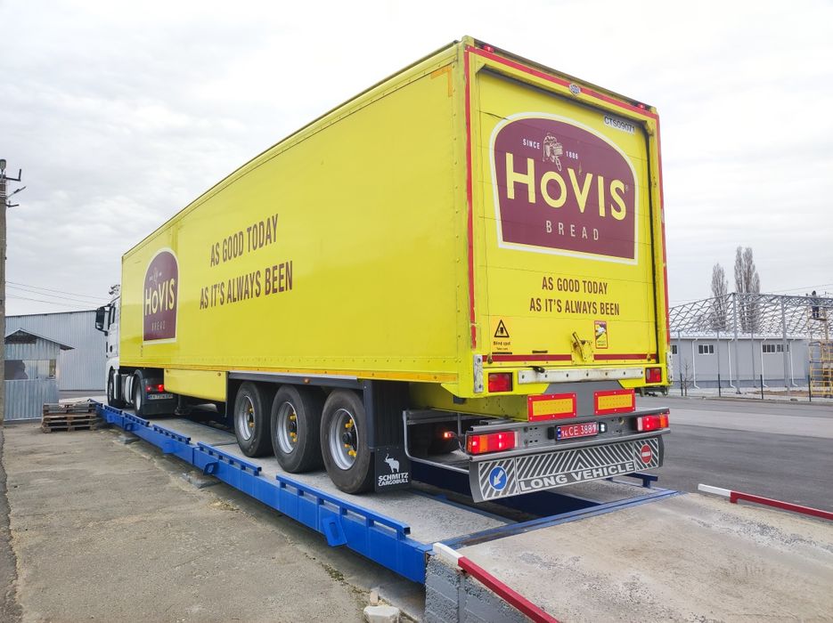 Термічка почтовик 2013  полуприцеп фургон  будка свіжопригнаний