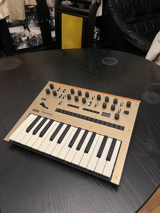 Syntezator - Korg Monologue