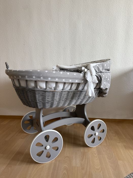 Плетена люлька-кроватка