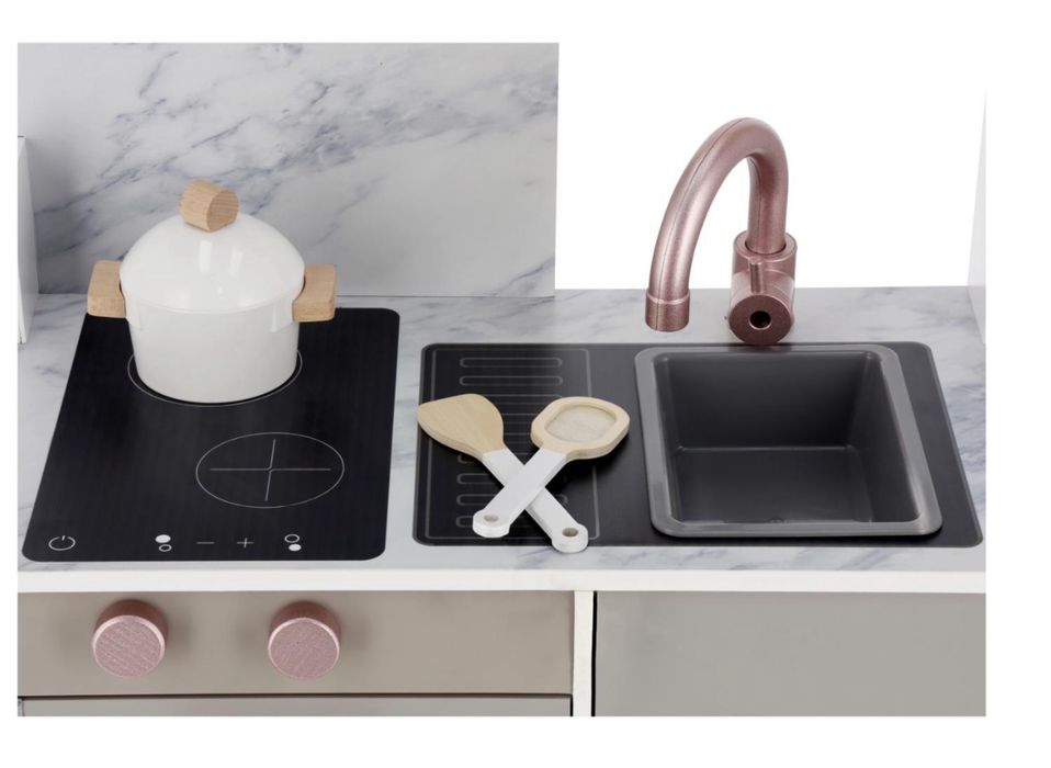 Деревʼяна кухня Lupilu