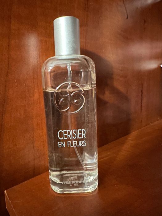 Woda toaletowa Cherry Bloom Yves Rocher Kwiat Wiśni