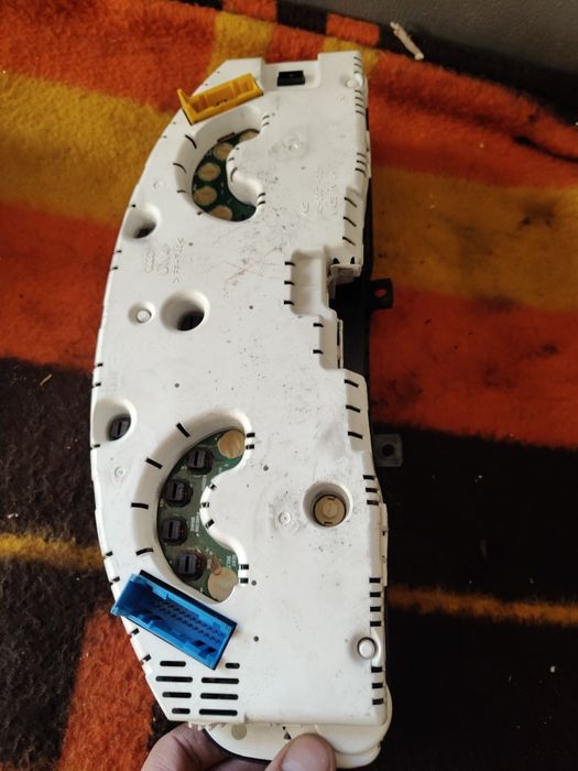 Licznik audi A4 b5 benzyna