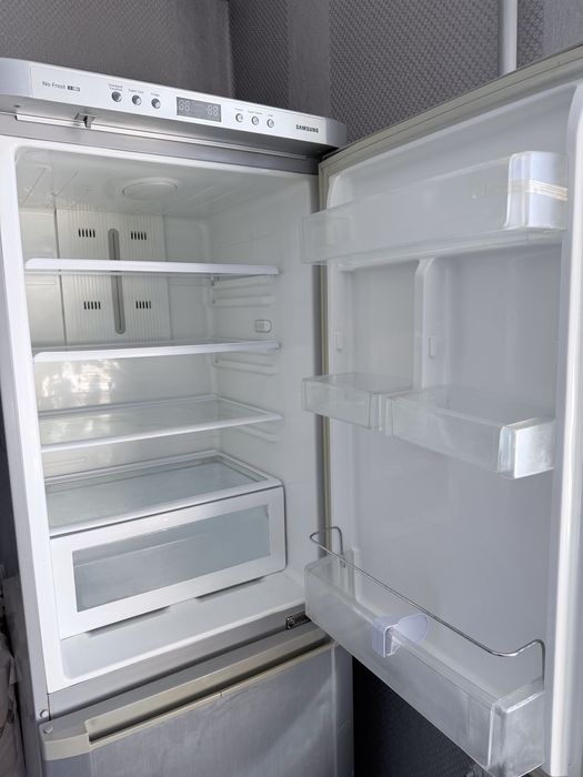 Холодильник б/у samsung  працюючий