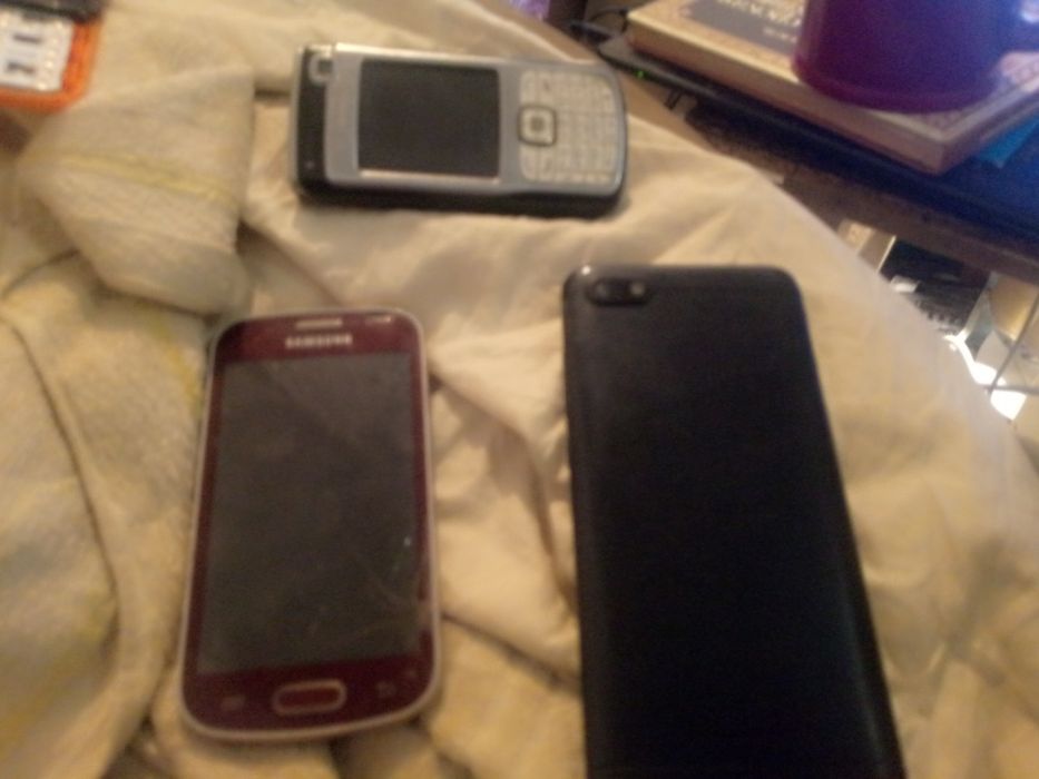 Продам лот телефонов
