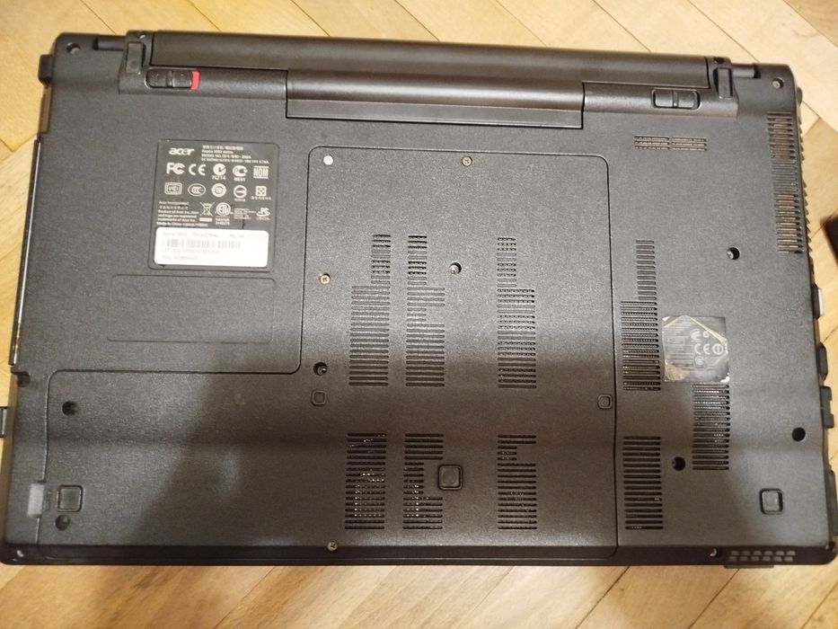 Ноутбук Acer Aspire 5553G работает от мощного Pawer Bank от 65 wt PD