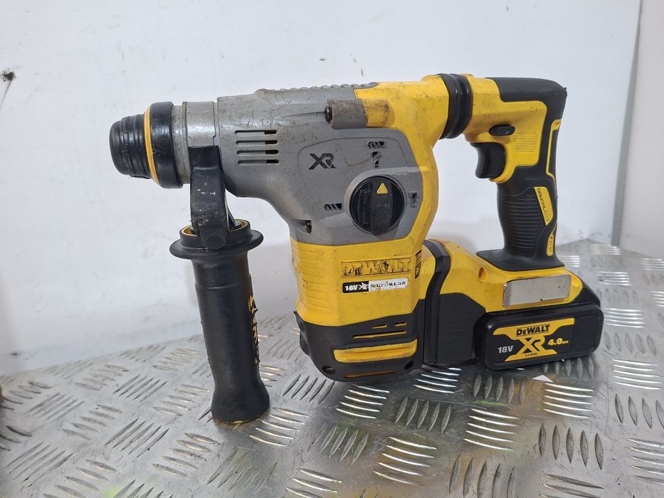 Перфоратор акумуляторний DeWALT DCH283