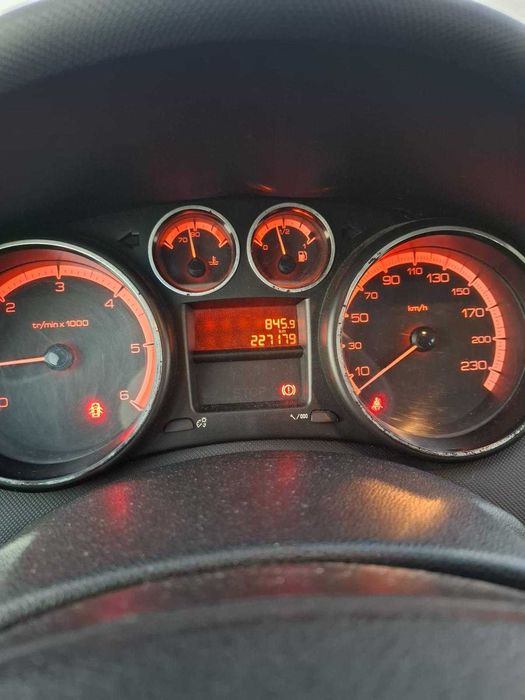 Peugeout 308 Económico do Ano 2008 com Km 227 179