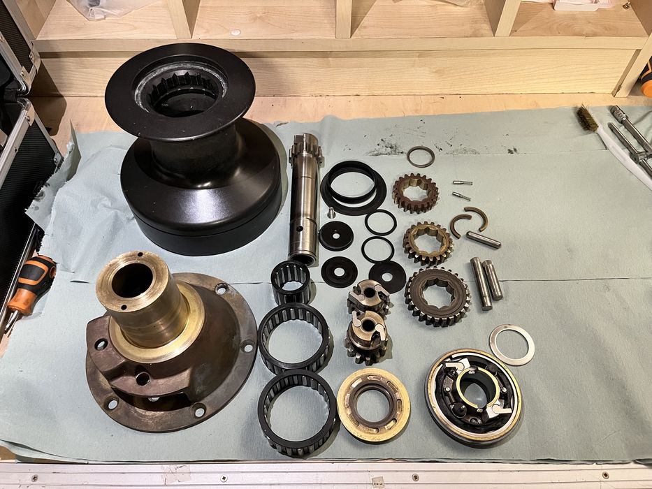 Kabestany Lewmar 44  3-Biegowy.