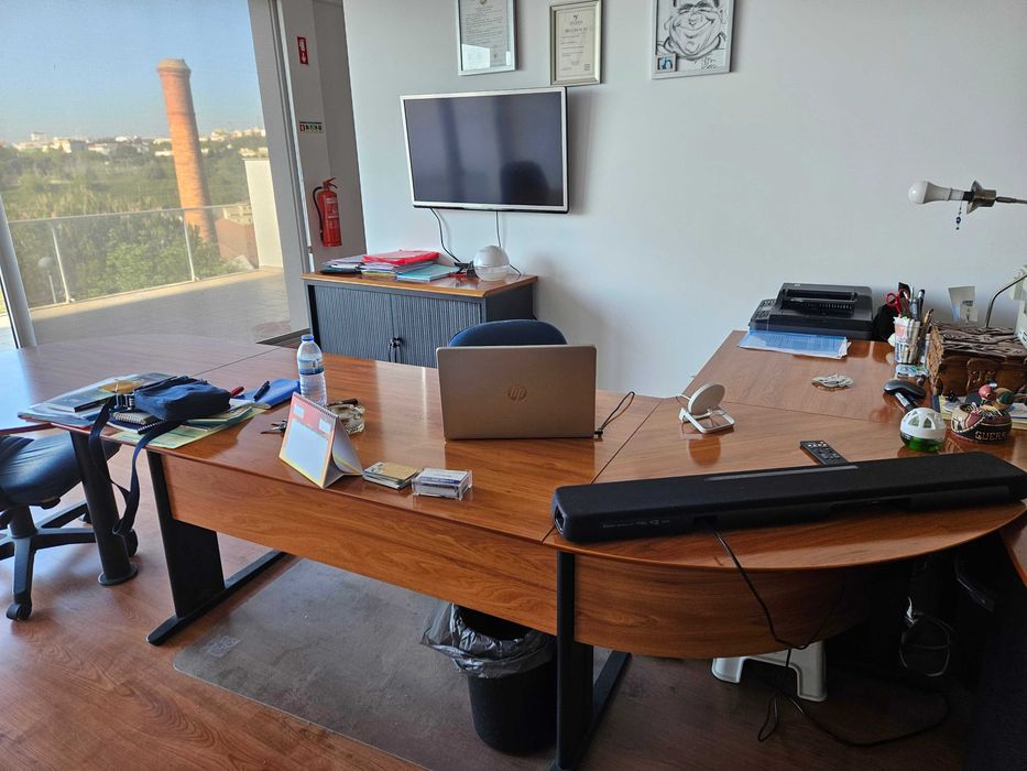 Secretária Grande, em L, topo arredondado