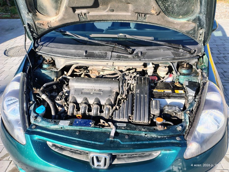 Honda jazz 2002 рік 1.3 механіка