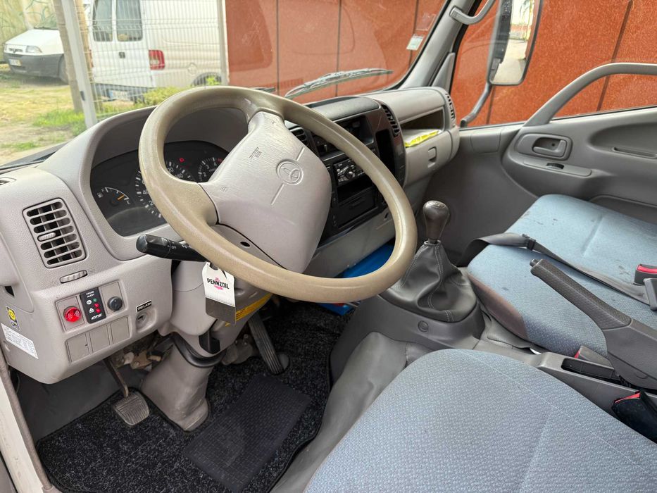 Toyota dyna grua e báscula