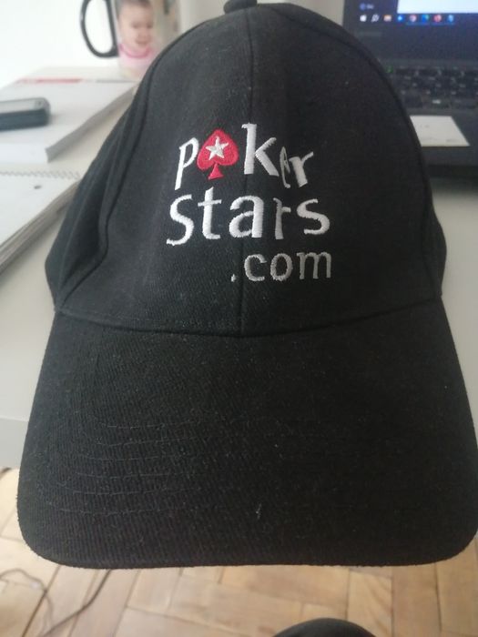 Vendo chapéu pokerstars (portes incluídos)