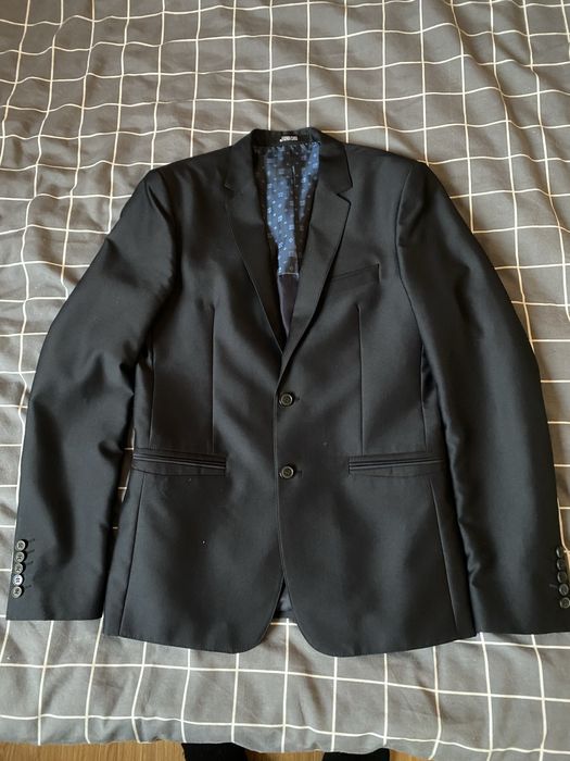 Продам костюм класичний темно синього кольору