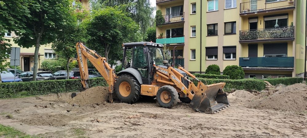 Usługi KoparkoŁadowarka Wózek widłowy Prace ziemne Odśnieżanie