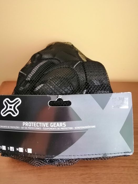 Patins em linha (34-37) Capacete e Joelheiras