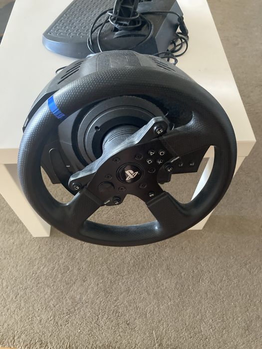 Volante Thrusmaster ps4/ps3